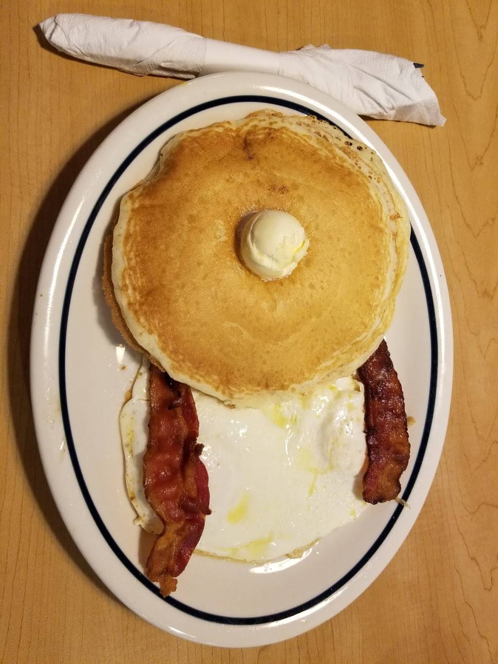 IHOP | restaurant | 4910 W Spruce St, Tampa, FL 33607, USA | 8132888828 OR +1 813-288-8828