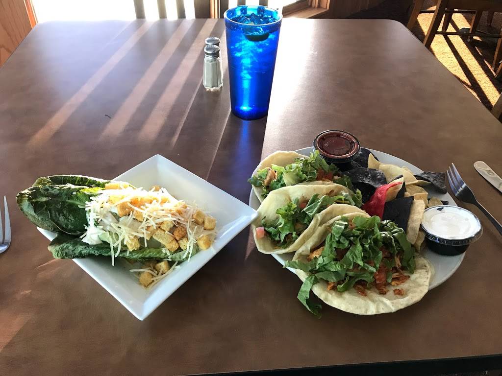 Greenside Grille at Lake Arrowhead | restaurant | 1195 Apache Ln, Nekoosa, WI 54457, USA | 7153253341 OR +1 715-325-3341