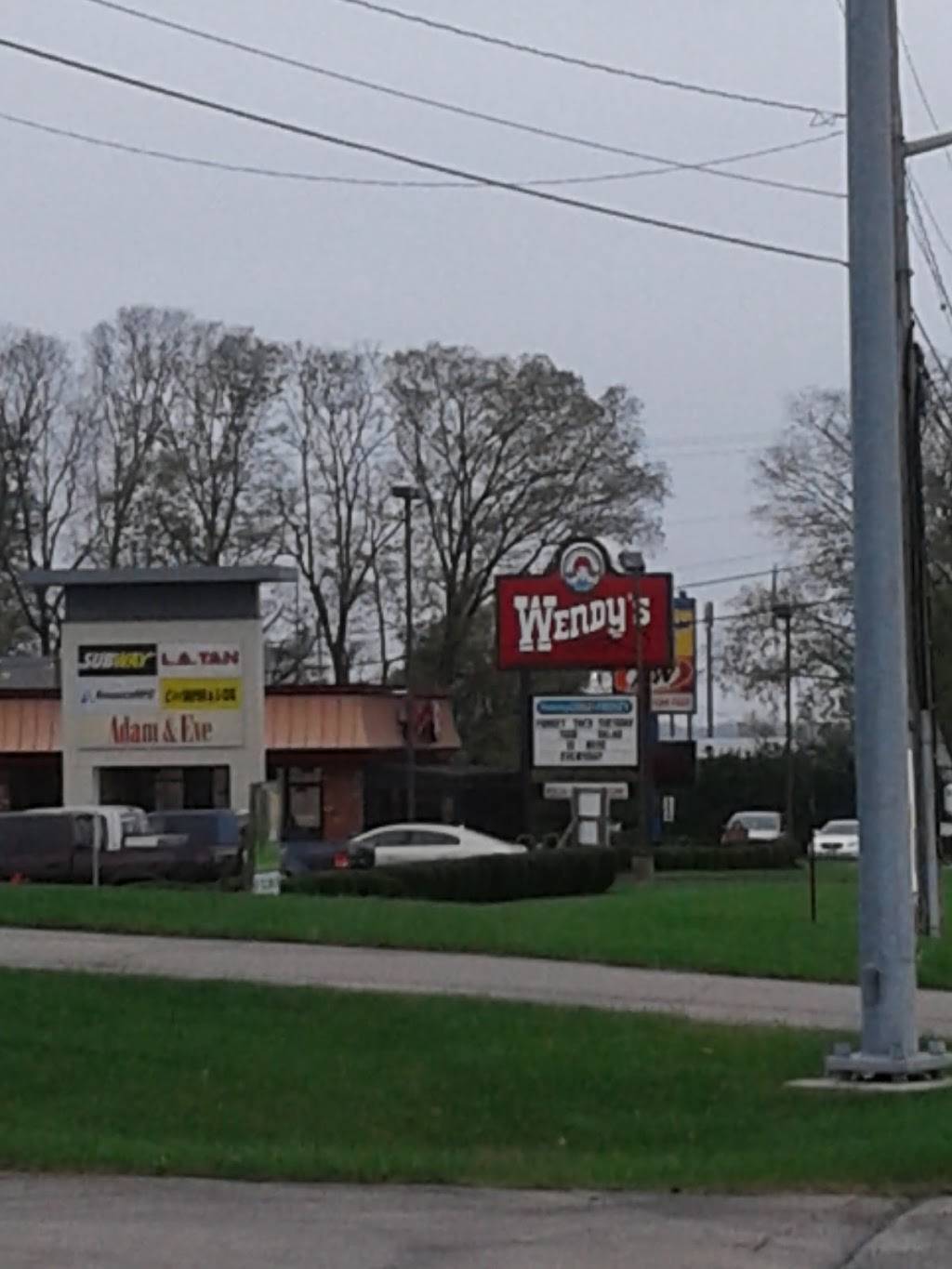 Wendys | restaurant | 1221 E Ash St, Piqua, OH 45356, USA | 9377730087 OR +1 937-773-0087