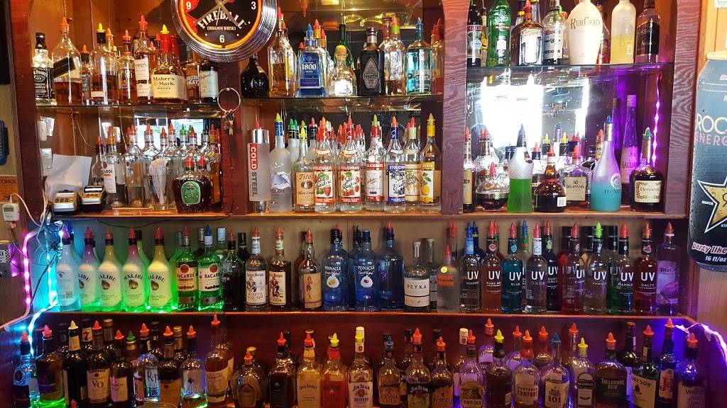 99 Saloon & Grill | restaurant | 7005 NE Hwy 99, Vancouver, WA 98665, USA | 3606938125 OR +1 360-693-8125