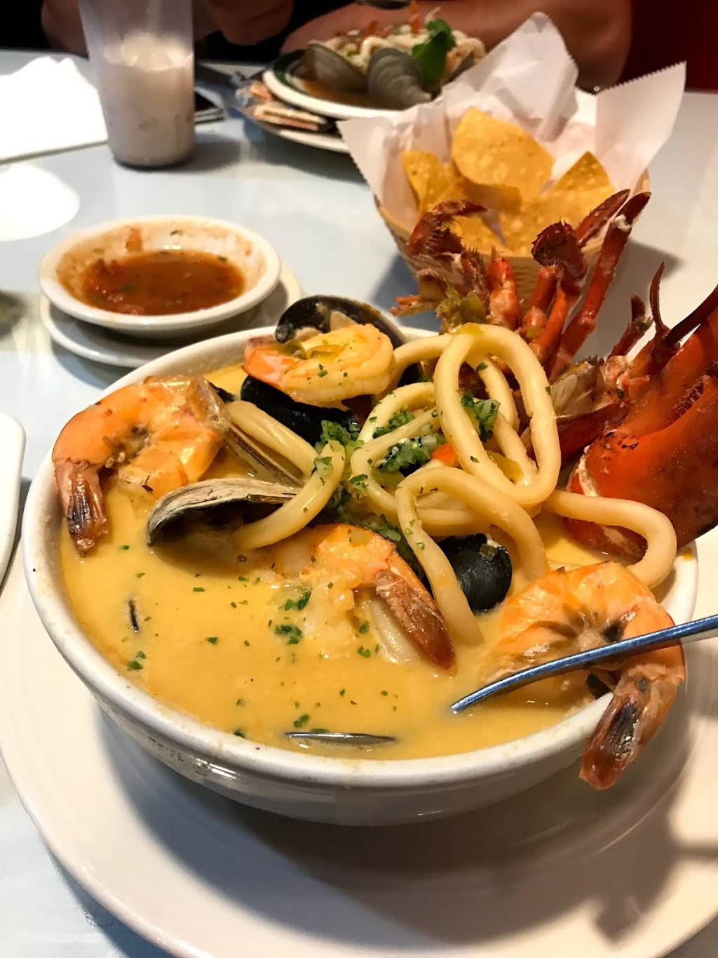 Tela Mares Restaurant | restaurant | 318 S Broadway, Baltimore, MD 21231, USA | 4102766200 OR +1 410-276-6200