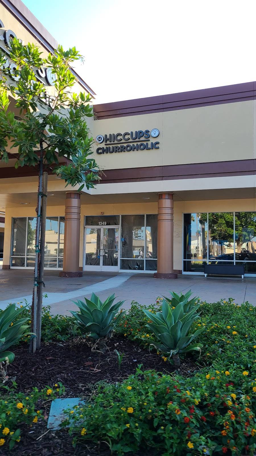 Hiccups & Churroholic Fullerton | restaurant | 1349 S Harbor Blvd, Fullerton, CA 92832, USA | 7147700148 OR +1 714-770-0148