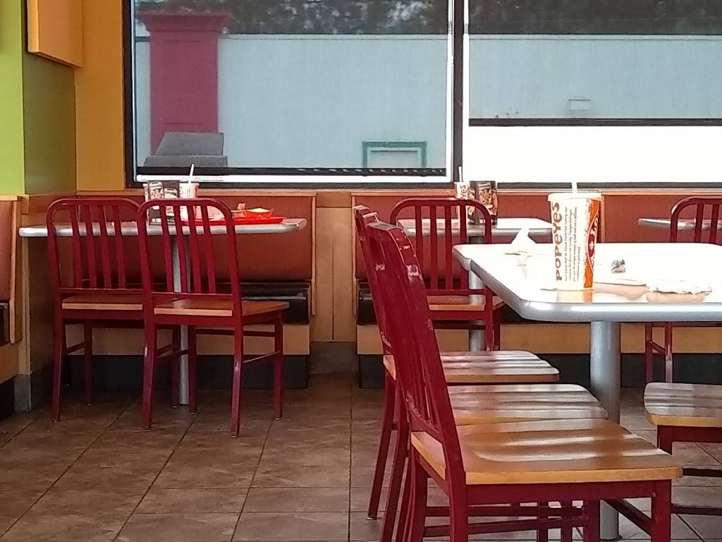 Popeyes Louisiana Kitchen | restaurant | 6105 Ringgold Rd, East Ridge, TN 37412, USA | 4233858168 OR +1 423-385-8168