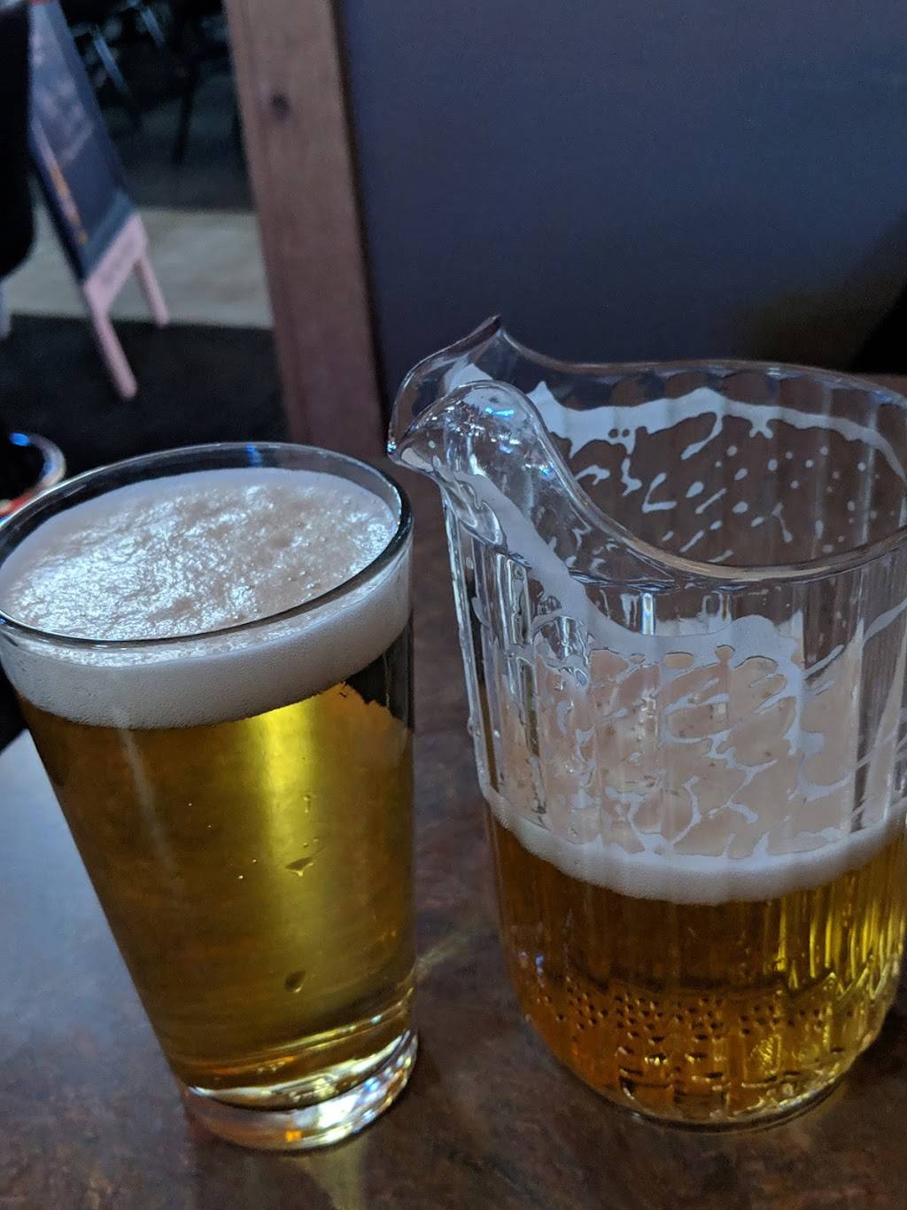 The Cabin Bar & Grill | restaurant | 9226 Mormon Bridge Rd, Omaha, NE 68152, USA | 4024536300 OR +1 402-453-6300