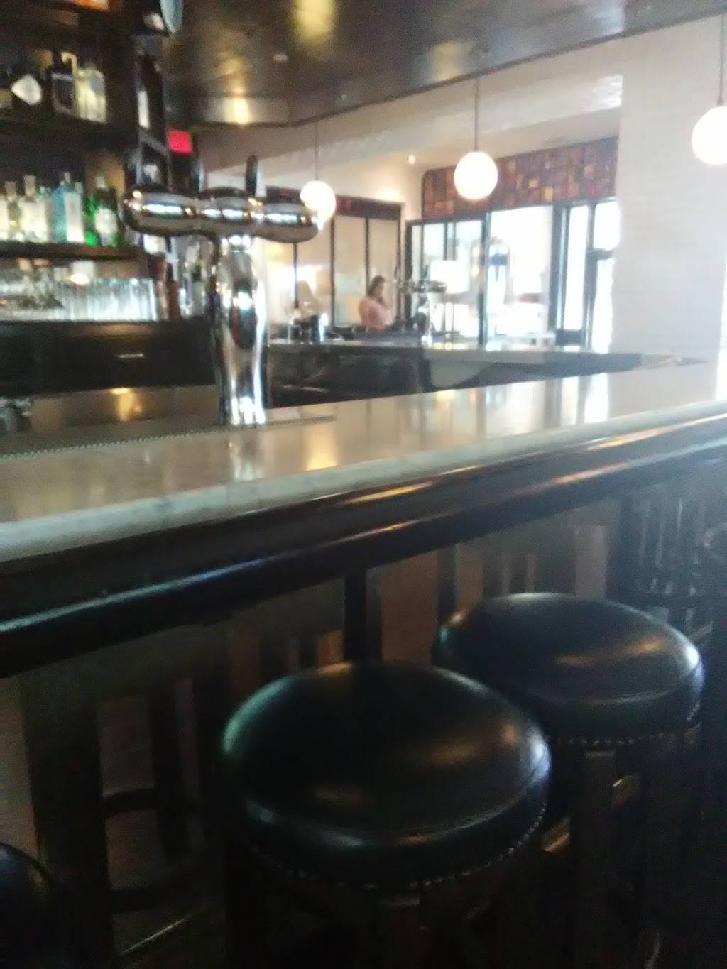 Caulfields Bar & Dining Room | restaurant | 9360 Wilshire Blvd, Beverly Hills, CA 90212, USA | 3103886860 OR +1 310-388-6860