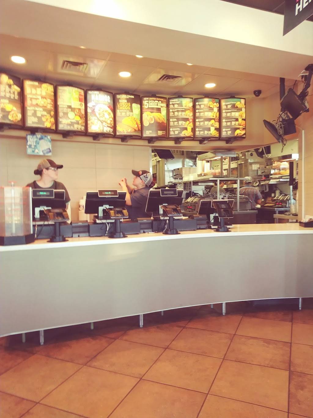 Taco Bell | meal takeaway | 1220 W Henderson Ave, Porterville, CA 93257, USA | 5597832389 OR +1 559-783-2389