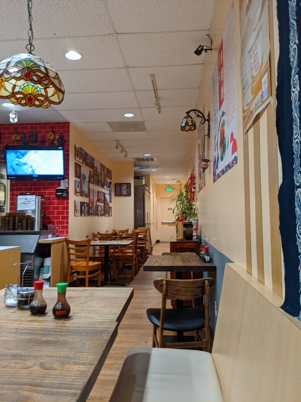 Yangs Beef Noodles | restaurant | 1719 Decoto Rd, Union City, CA 94587, USA | 5104313100 OR +1 510-431-3100