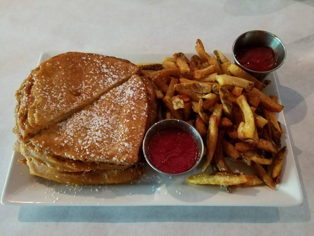 Three Blind Mice | restaurant | 101, 2328, 1066 Killian Hill Rd SW, Lilburn, GA 30047, USA | 7706964139 OR +1 770-696-4139