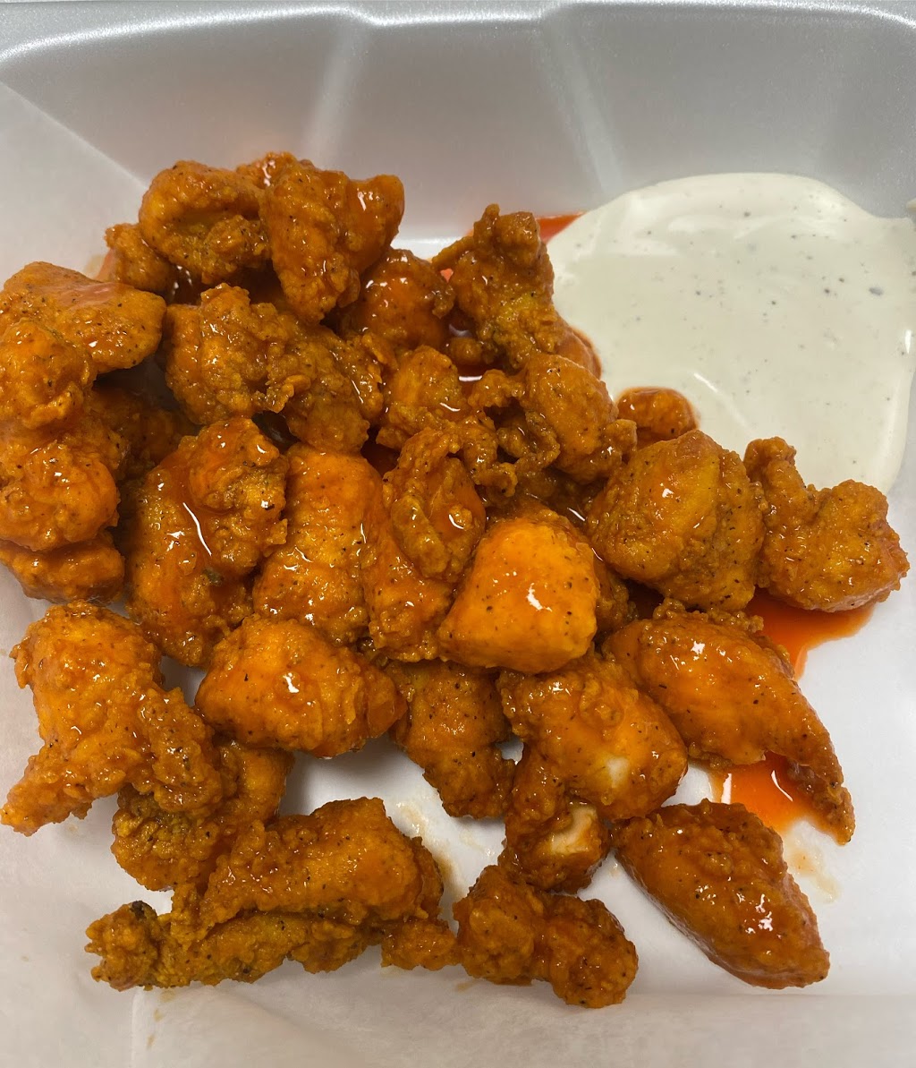 Carolina Chicken & Waffles | restaurant | 422 Bridge St, Washington, NC 27889, USA | 2528330129 OR +1 252-833-0129