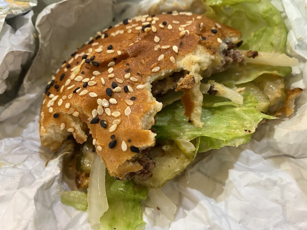 Kobe Club Burgers Seymour | restaurant | 37 Enterprise Dr, Seymour, MO 65746, USA | 4179352589 OR +1 417-935-2589