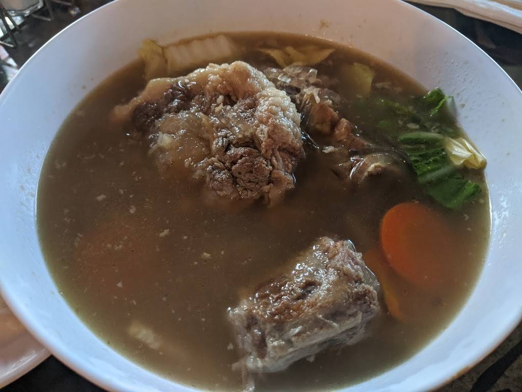 Kauai Family Restaurant | restaurant | 6324 6th Ave S, Seattle, WA 98108, USA | 2067623469 OR +1 206-762-3469