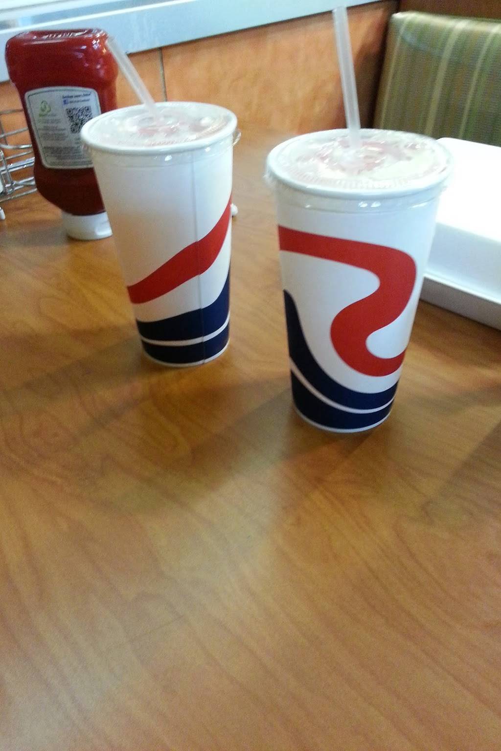 Fantasy Burgers | restaurant | 1320 E South St, Long Beach, CA 90805, USA | 5624222313 OR +1 562-422-2313