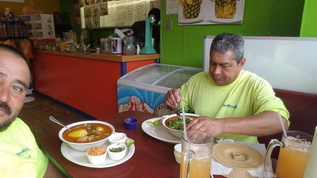 Restaurant Martinez Acapulco Y Neveria | meal delivery | 321 S Locust St, Grand Island, NE 68801, USA | 3083840996 OR +1 308-384-0996