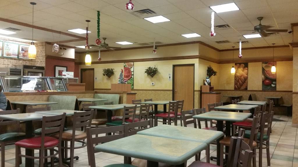 Subway | restaurant | 920 Main Ave, De Pere, WI 54115, USA | 9203389230 OR +1 920-338-9230