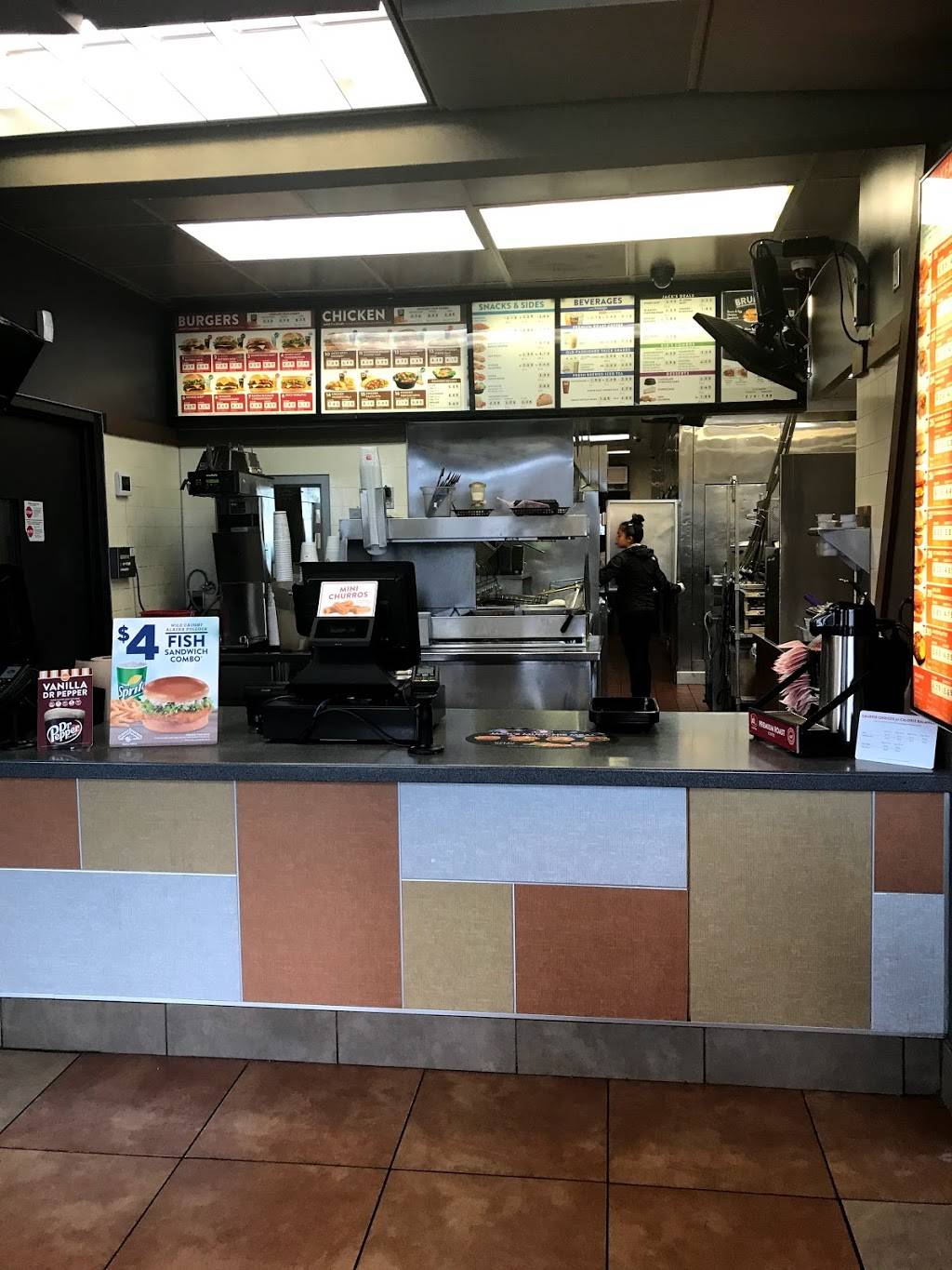 Jack in the Box | restaurant | 12409 NE 116th St, Kirkland, WA 98034, USA | 4258228442 OR +1 425-822-8442