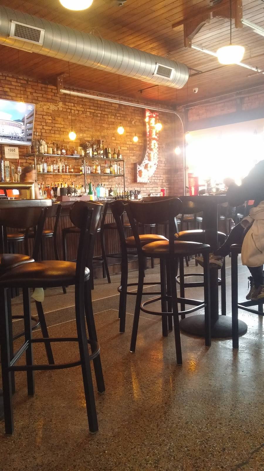 Topshelf Liquor Bar & Pizza | restaurant | 500 Western Ave, Muskegon, MI 49440, USA | 2317226208 OR +1 231-722-6208