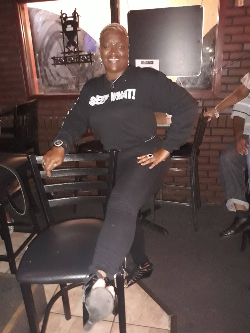 Britneys Sports Bar & Grill | restaurant | 2500 W Oakland Park Blvd, Oakland Park, FL 33311, USA | 9546253784 OR +1 954-625-3784