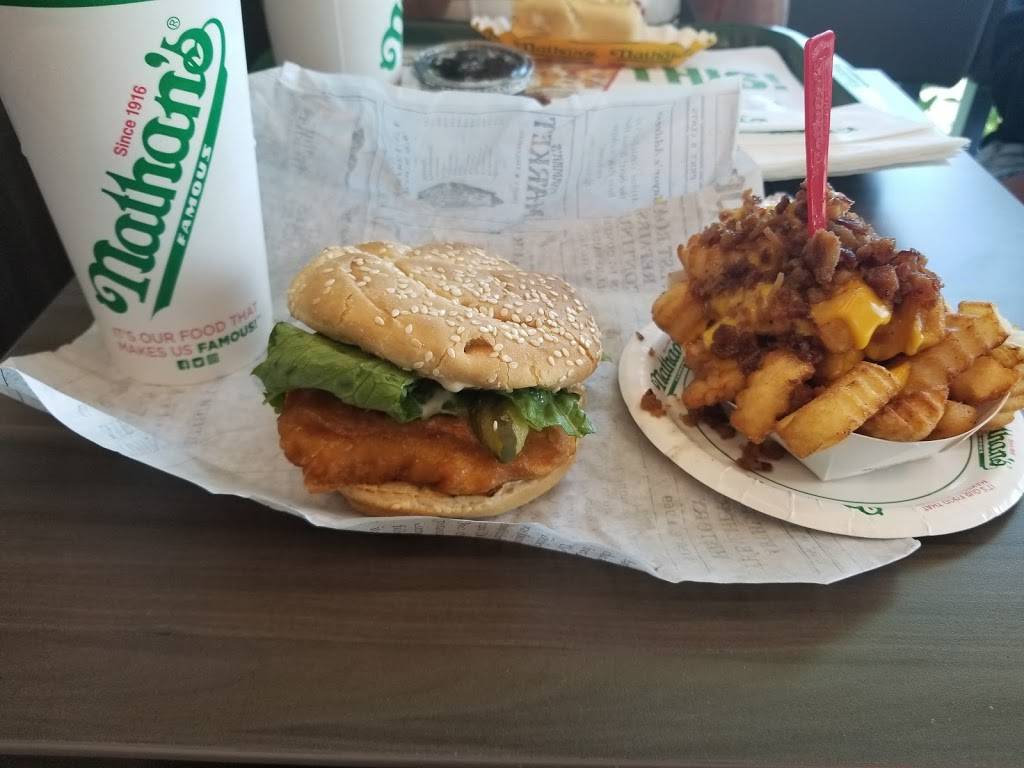 Nathans Famous Cape Coral | restaurant | 1897 Del Prado Blvd S, Cape Coral, FL 33990, USA | 2399451115 OR +1 239-945-1115
