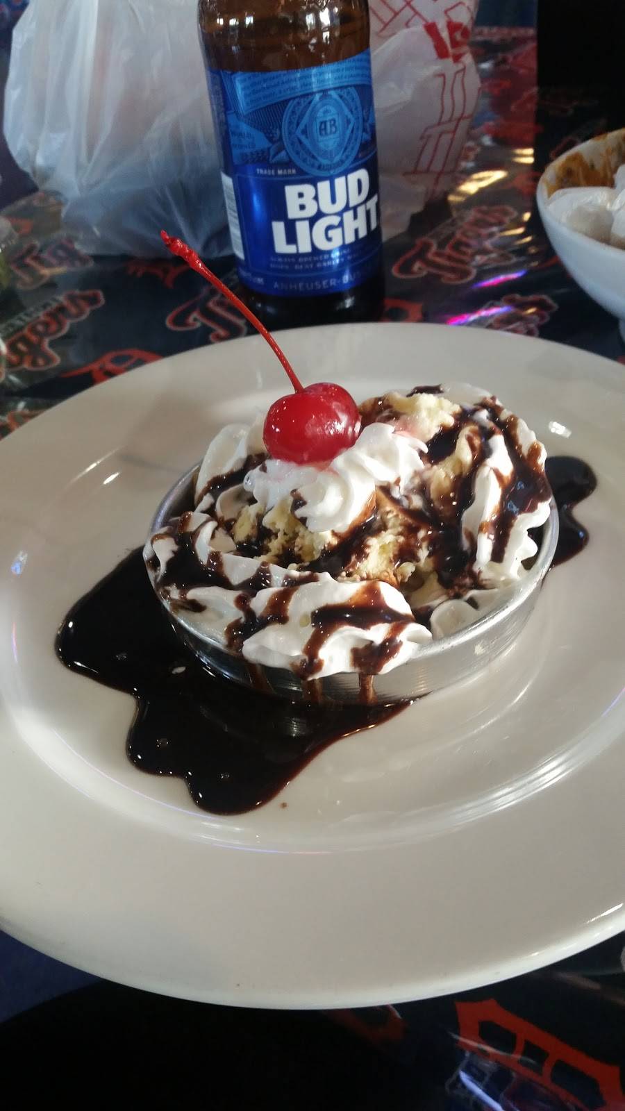 Matty Gs Steakburgers & Spirits | restaurant | 25401 Madison Ave, Murrieta, CA 92562, USA | 9514611061 OR +1 951-461-1061