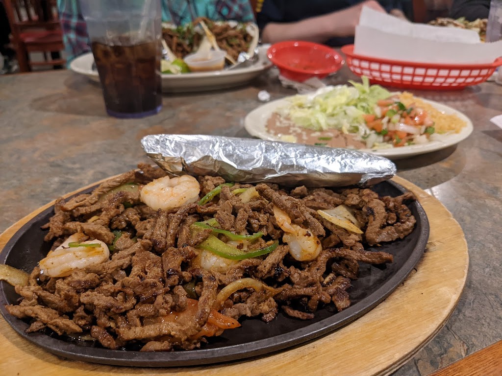 El Dos De Oros | restaurant | 1921 S Range Ave, Colby, KS 67701, USA | 7854605816 OR +1 785-460-5816