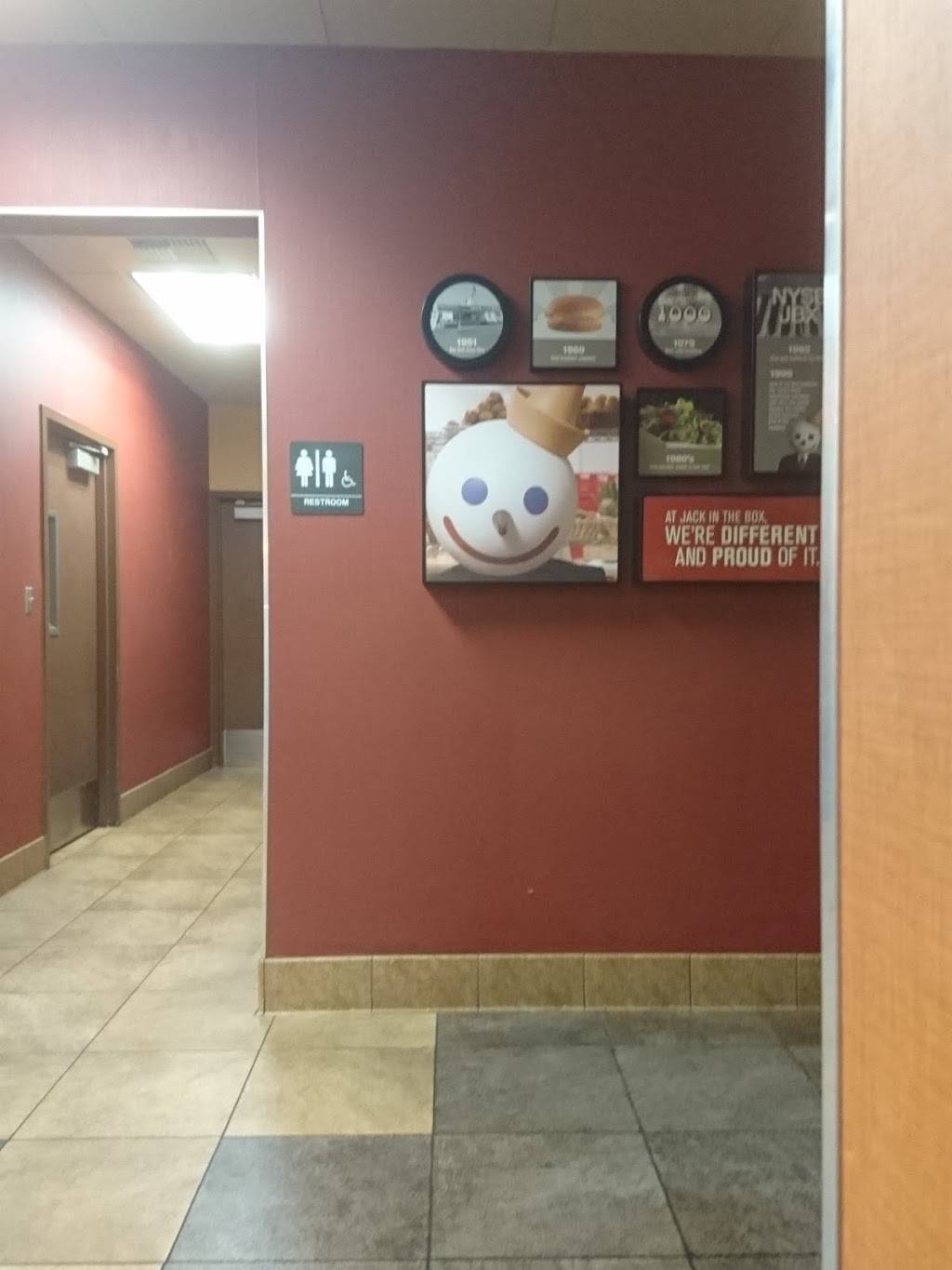 Jack in the Box | restaurant | 17600 Bellflower Blvd, Bellflower, CA 90706, USA | 5629206733 OR +1 562-920-6733