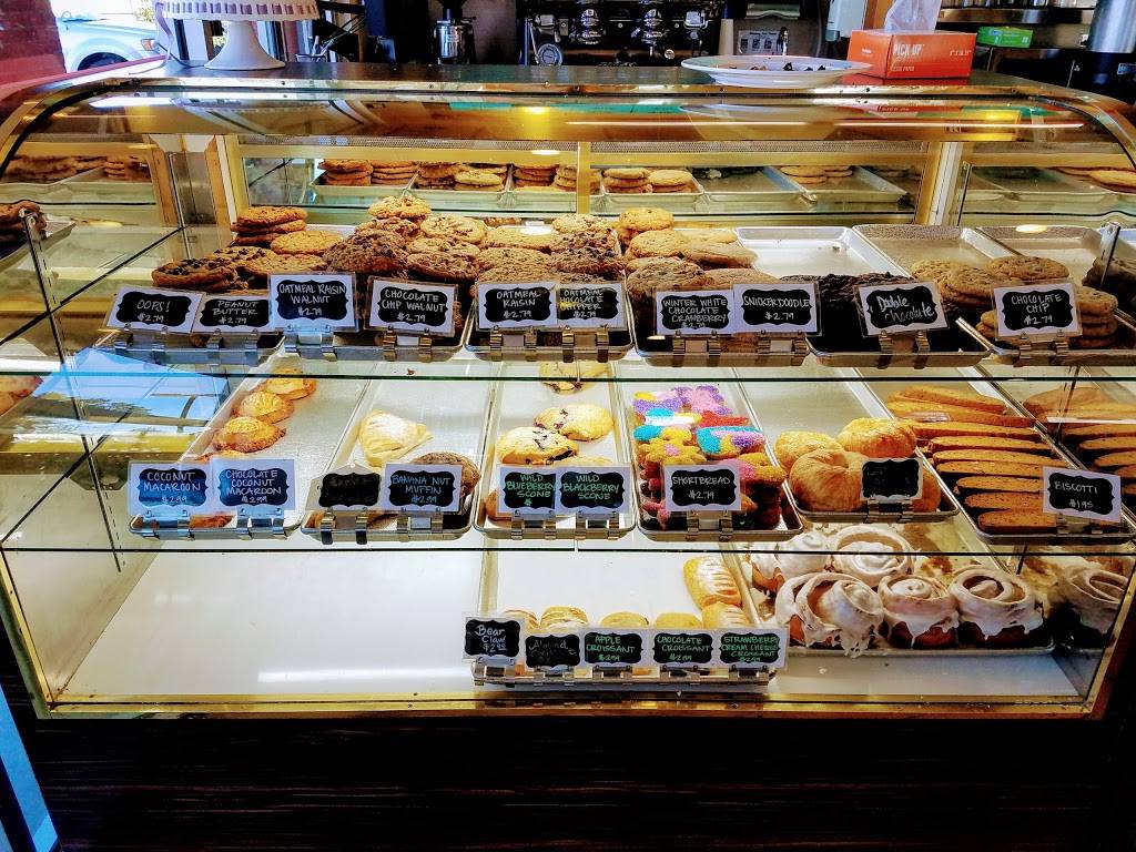 Denicas Real Food Kitchen | bakery | 2259 Las Positas Rd, Livermore, CA 94551, USA | 9254479500 OR +1 925-447-9500