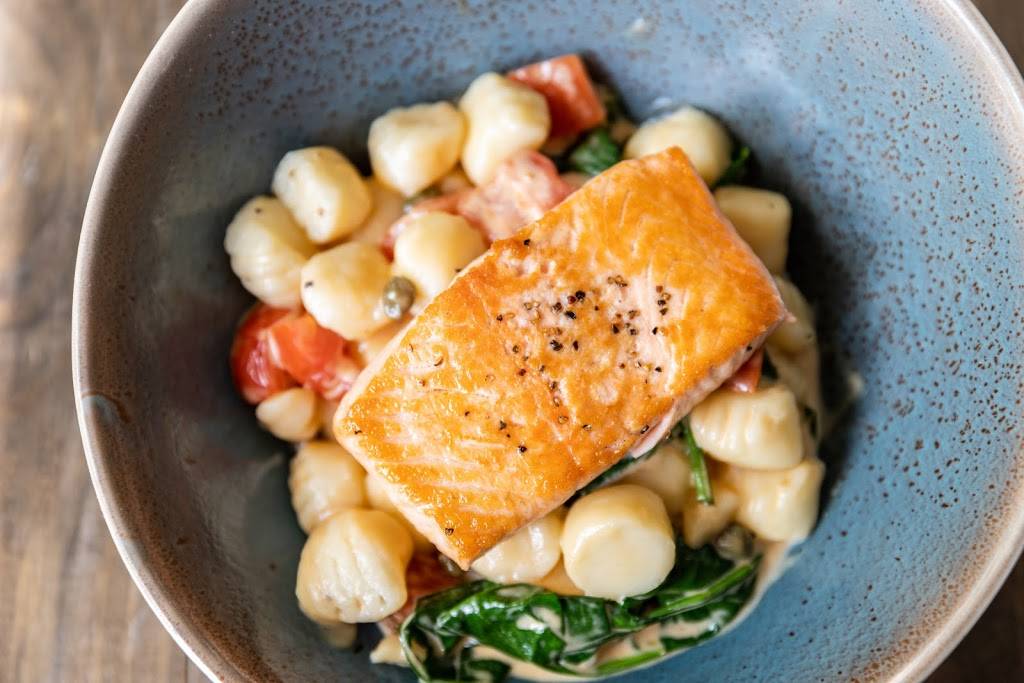 Ember Wood Fired Kitchen | restaurant | 656 Long Point Rd, Mt Pleasant, SC 29464, USA | 8433527443 OR +1 843-352-7443