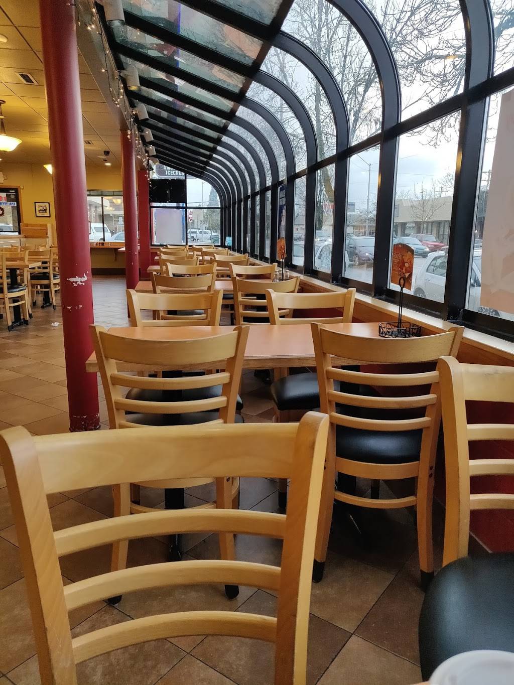 Dairy Queen | restaurant | 303 SW 3rd St, Corvallis, OR 97333, USA | 5417537565 OR +1 541-753-7565