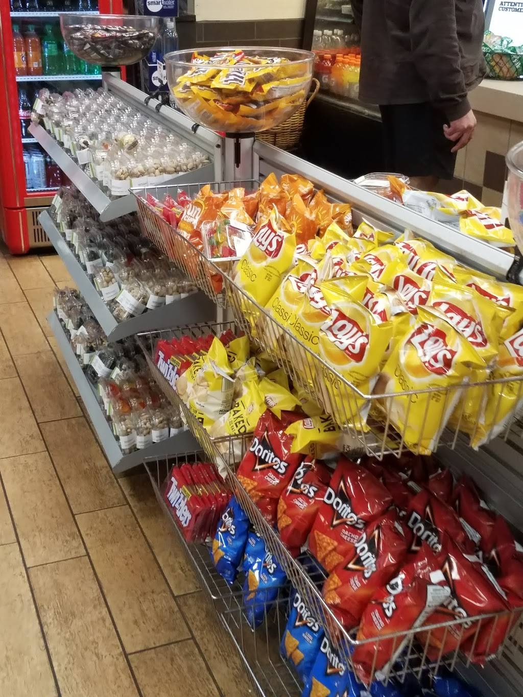 Roy Rogers | restaurant | 23 Park Ave, Elverson, PA 19520, USA | 6102984011 OR +1 610-298-4011