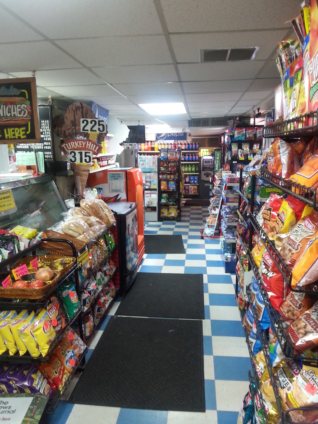 Dips Ocean Mart | restaurant | 2501 Red Lion Rd, Kirkwood, DE 19708, USA | 3028341106 OR +1 302-834-1106