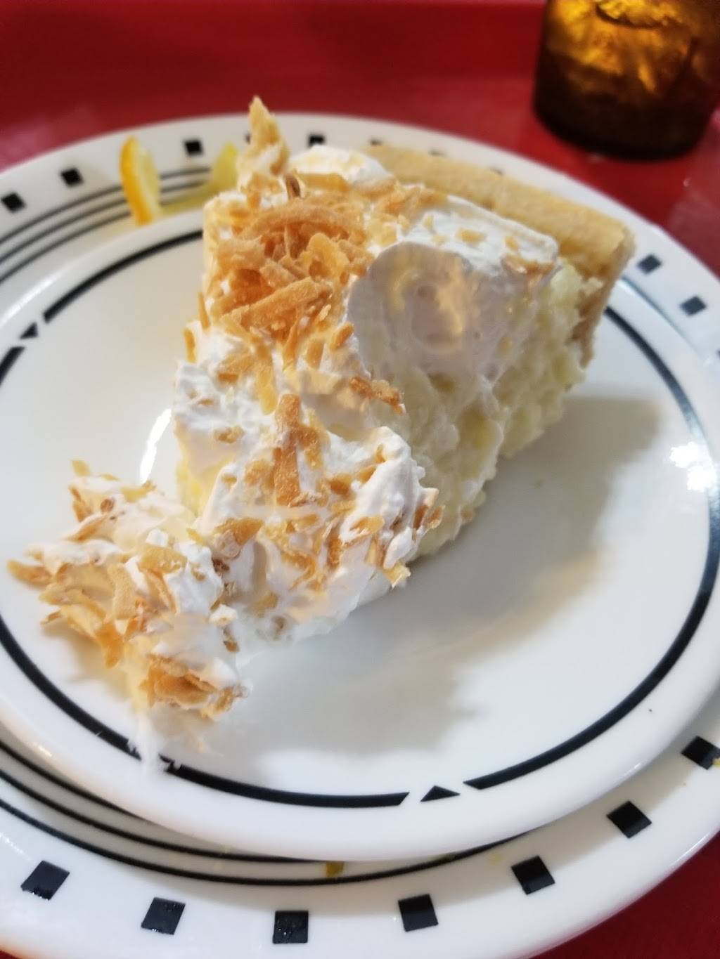 Dutch Pantry | bakery | 10 W Main St, Chouteau, OK 74337, USA | 9184766441 OR +1 918-476-6441