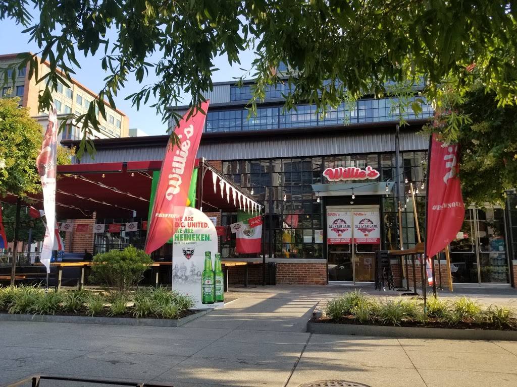 Willies Brew & Que | restaurant | 300 Tingey St SE, Washington, DC 20003, USA | 2026516375 OR +1 202-651-6375
