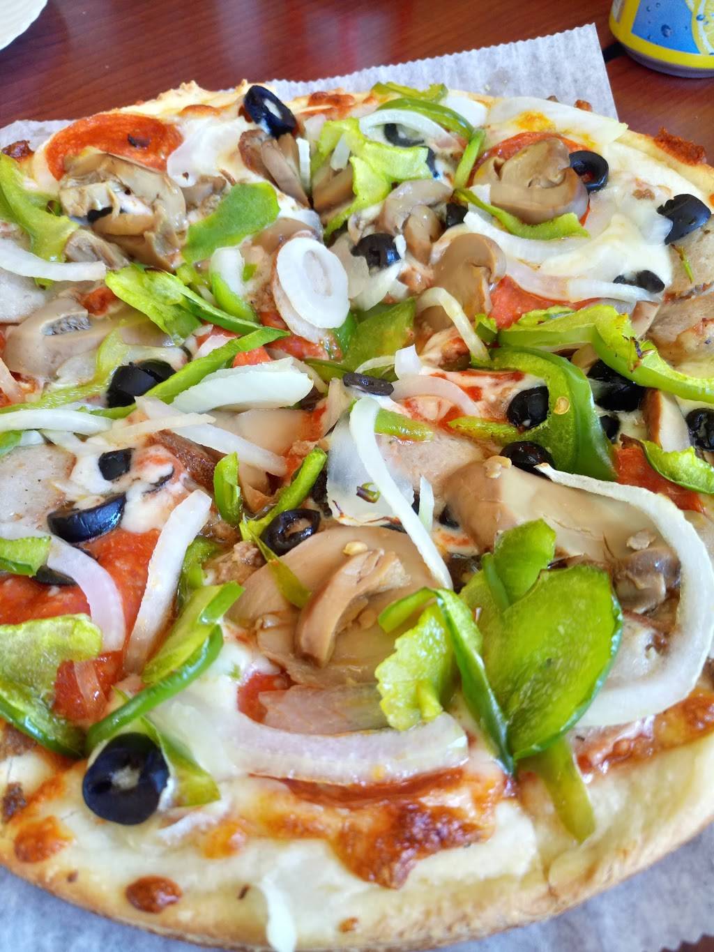 Bellerose Famous Pizza | restaurant | 24822 Union Tpke, Queens, NY 11426, USA | 7183472100 OR +1 718-347-2100