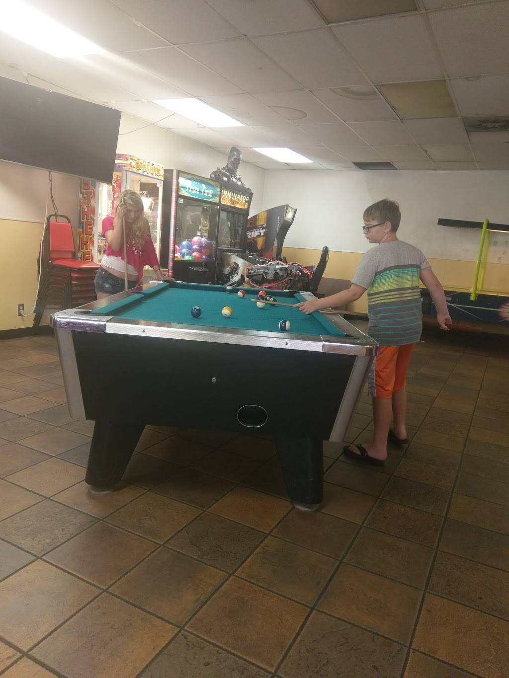 Anyas Pizza 2 | restaurant | 9615 E Foothill Blvd, Rancho Cucamonga, CA 91730, USA | 9099898100 OR +1 909-989-8100