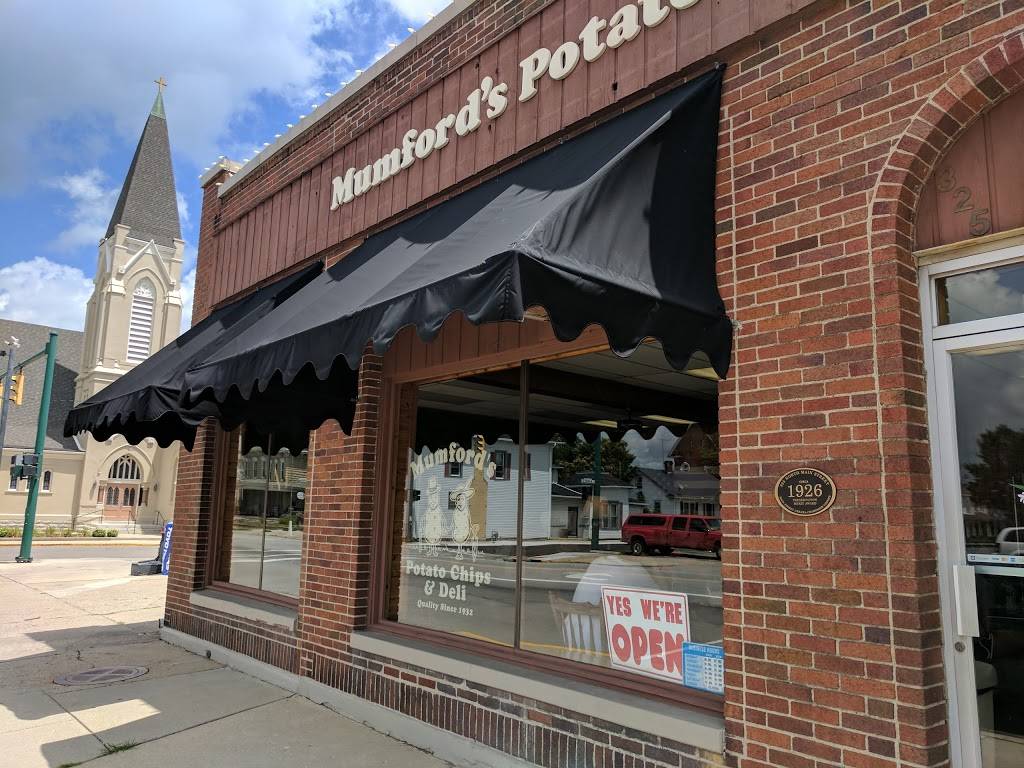 Mumfords Potato Chip & Deli | restaurant | 325 N Main St, Urbana, OH 43078, USA | 9376533491 OR +1 937-653-3491