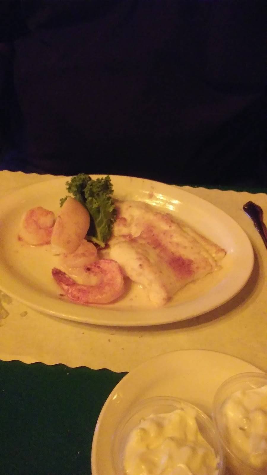 Village Inn | restaurant | 104 E 2nd St, Westfield, WI 53964, USA | 6082962888 OR +1 608-296-2888