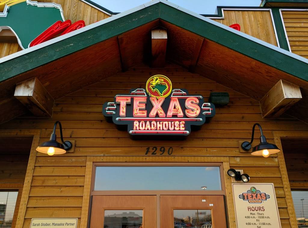 Texas Roadhouse | restaurant | 1290 N Kinzie Ave, Bradley, IL 60915, USA | 8159297427 OR +1 815-929-7427