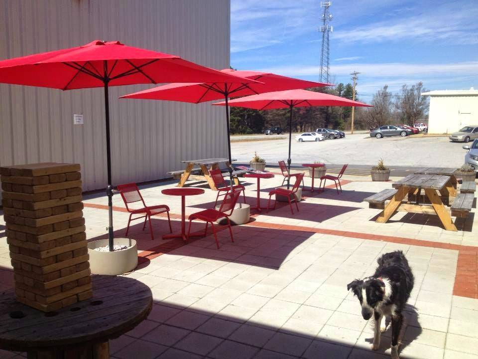 Thomas Creek Brewery | restaurant | 2054 Piedmont Hwy, Greenville, SC 29605, USA | 8646051166 OR +1 864-605-1166