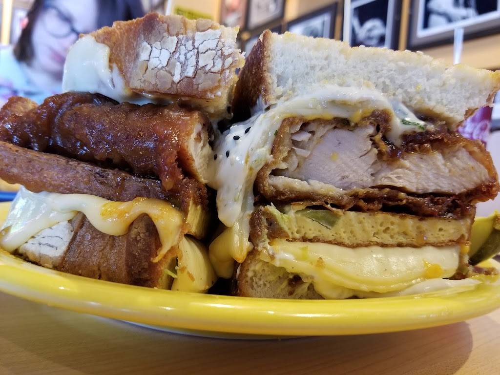 Melt Bar and Grilled | restaurant | 4199 Belden Village St NW, Canton, OH 44718, USA | 3304944604 OR +1 330-494-4604