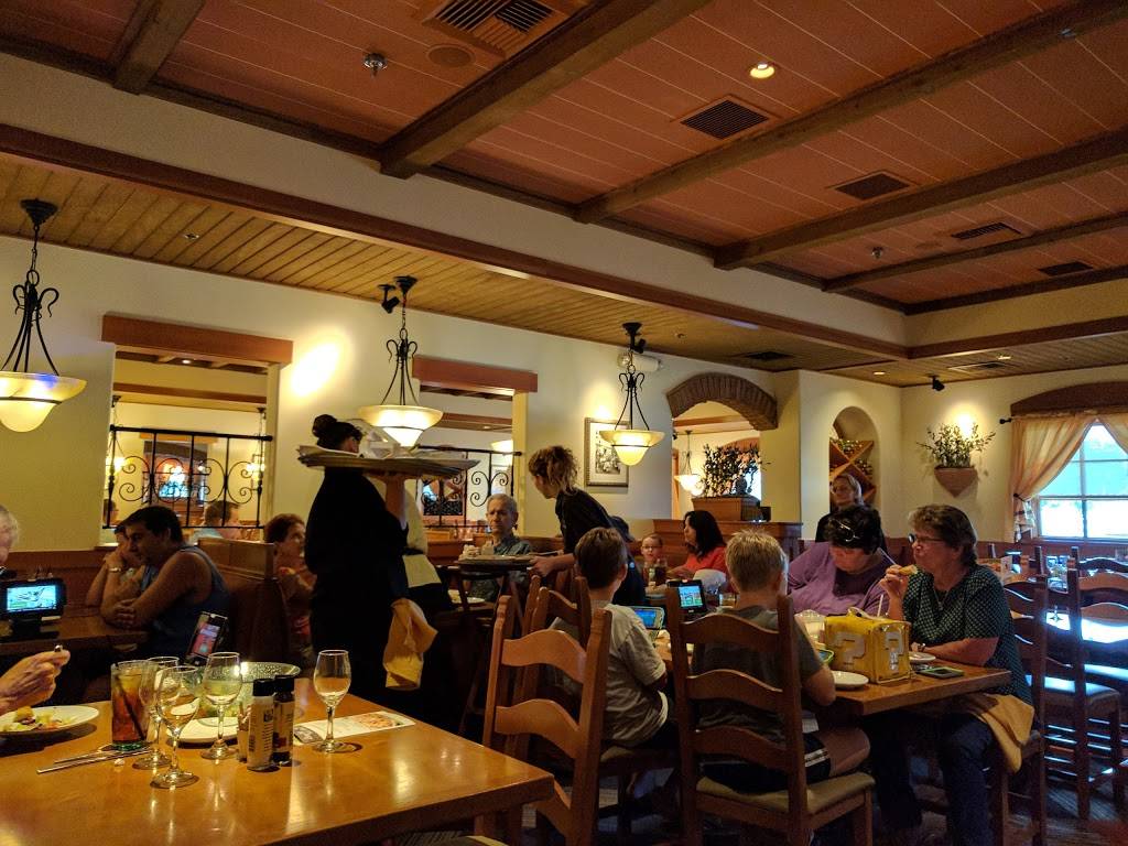 Olive Garden Italian Restaurant | meal takeaway | 1910 NE Pine Island Rd, Cape Coral, FL 33909, USA | 2395730480 OR +1 239-573-0480