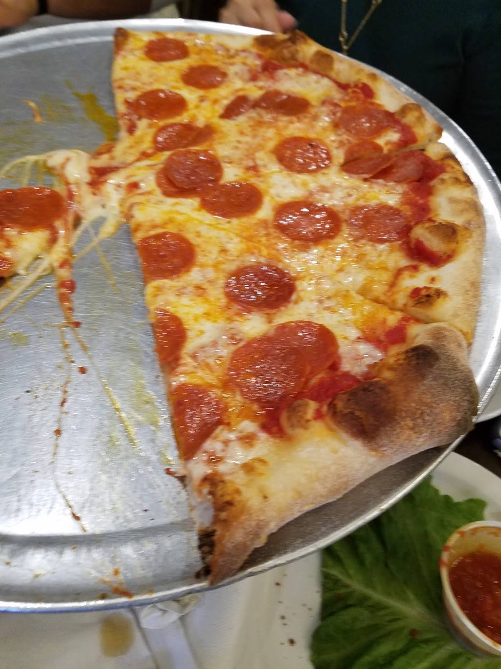 Pizza Masters | restaurant | 532 Broadway, Bayonne, NJ 07002, USA | 2014374802 OR +1 201-437-4802