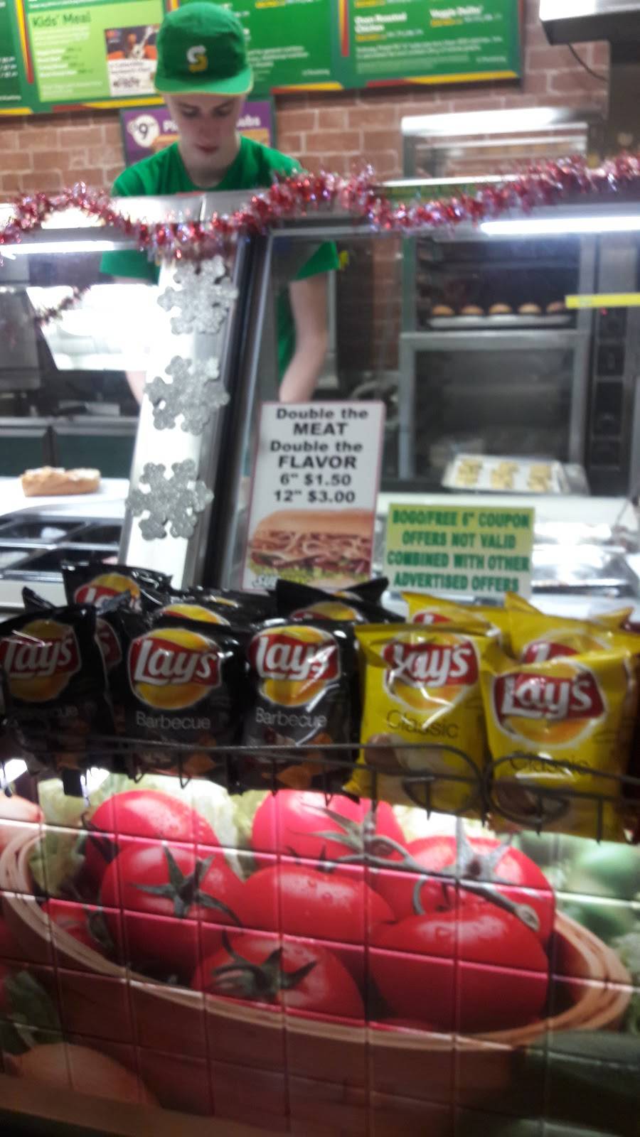 Subway Restaurants | restaurant | 1237 Ansborough Ave, Waterloo, IA 50701, USA | 3192337806 OR +1 319-233-7806