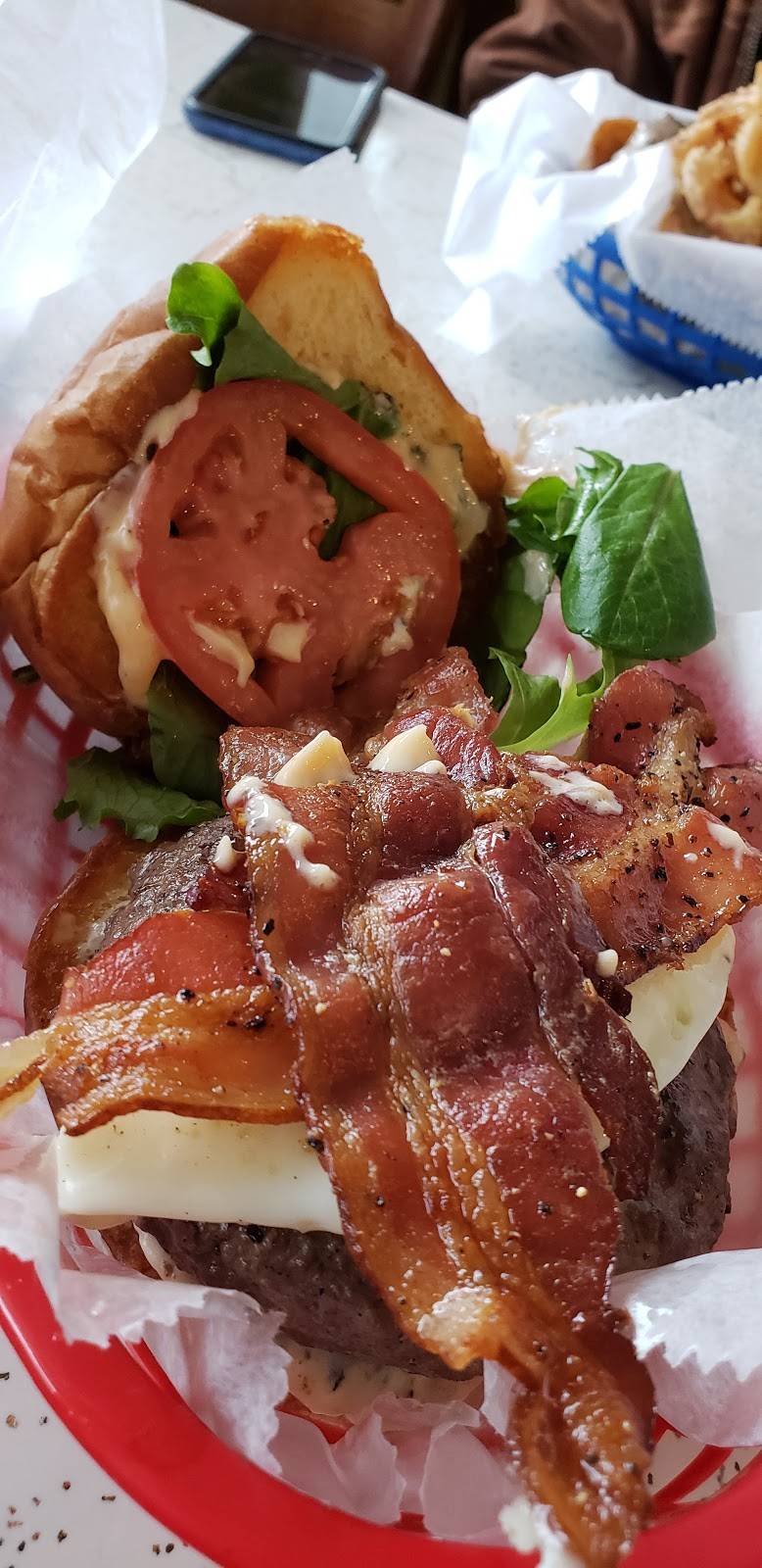 Eat Woodstock | restaurant | 4374 W Woodstock Rd, Woodstock, VT 05091, USA | 8026726025 OR +1 802-672-6025