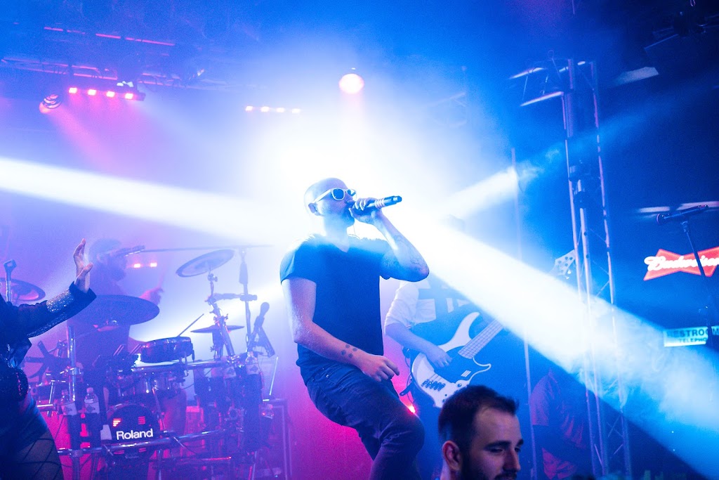 The Cubby Bear Chicago | meal delivery | 1059 W Addison St, Chicago, IL 60613, USA | 7733271662 OR +1 773-327-1662