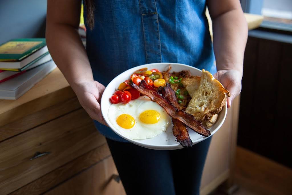 Hedge Row American Bistro | restaurant | 350 Massachusetts Ave Suite 150, Indianapolis, IN 46204, USA | 3176432750 OR +1 317-643-2750