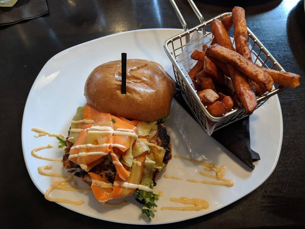 110 Grill - Leominster | restaurant | 207 Mill St, Leominster, MA 01453, USA | 9787284730 OR +1 978-728-4730