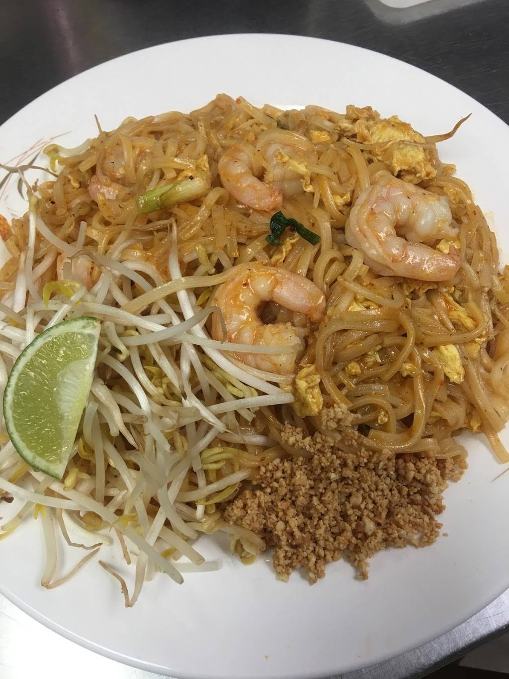 Thai O-Sha | restaurant | 27822 Warren Rd, Westland, MI 48185, USA | 7347433425 OR +1 734-743-3425