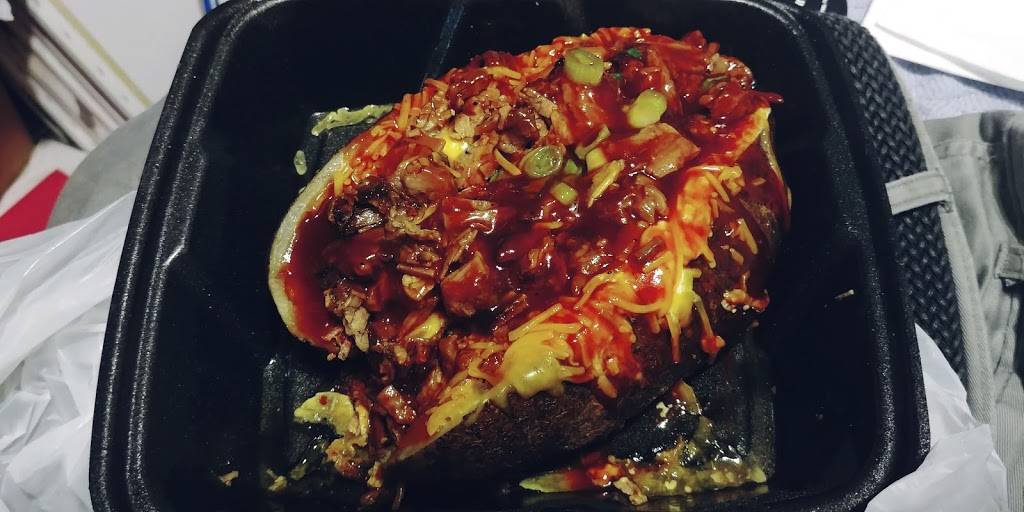 Daves BBQ | restaurant | 4353 Gannon Ln #101, Dallas, TX 75237, USA | 9727097223 OR +1 972-709-7223