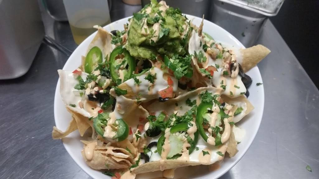 Putneys Pitstop Sports Bar and Grill | night club | 6090 N Oracle Rd, Tucson, AZ 85704, USA | 5205751767 OR +1 520-575-1767