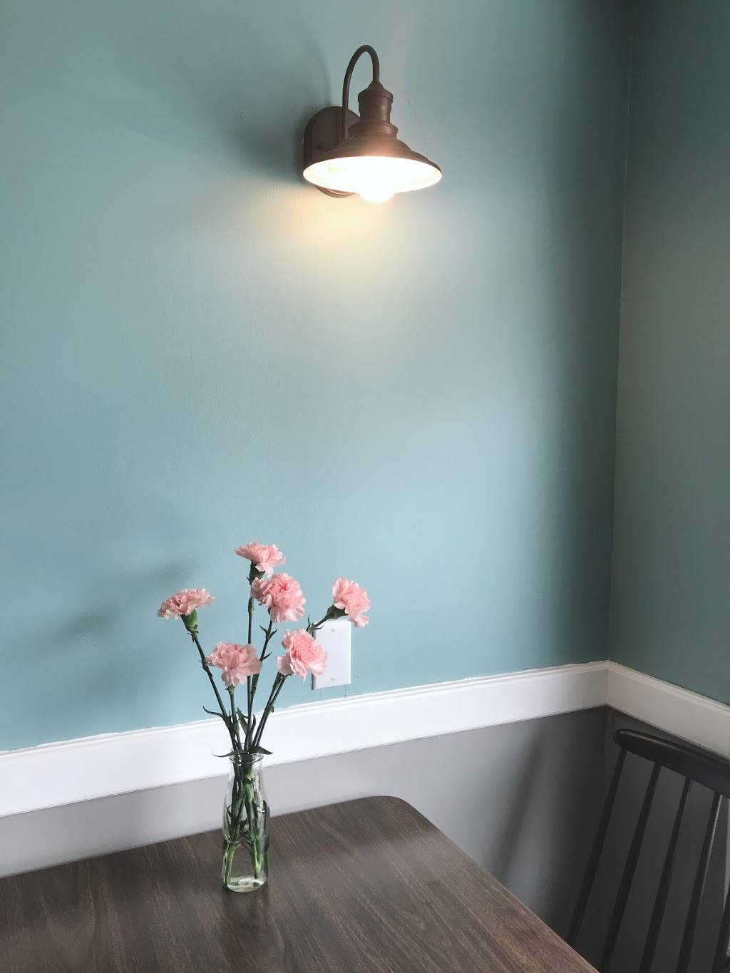 Le Moon Thai Eatery | restaurant | 2380 Lombard St, San Francisco, CA 94123, USA | 4159221599 OR +1 415-922-1599